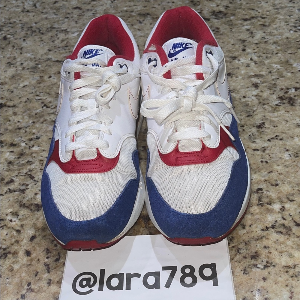 Nike Men’s White Red and Blue Athletic Sneakers